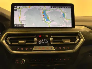 BMW X4 M40i AHK ACC RFK Pano HUD HK Laser eSitze 21
