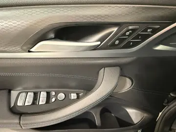 BMW X4 M40i AHK ACC RFK Pano HUD HK Laser eSitze 21
