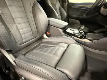 BMW X4 M40i AHK ACC RFK Pano HUD HK Laser eSitze 21