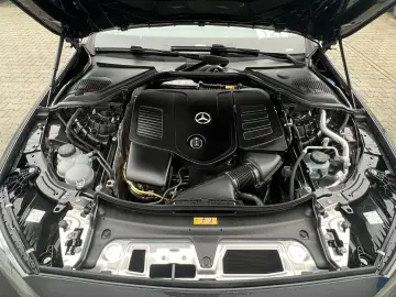 MERCEDES-BENZ E 200 T  9G 48V AMG-LINE MBUX KAMERA K…