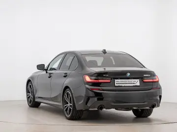 BMW 320 Baureihe 3 Lim. 320 d xDrive M Sport
