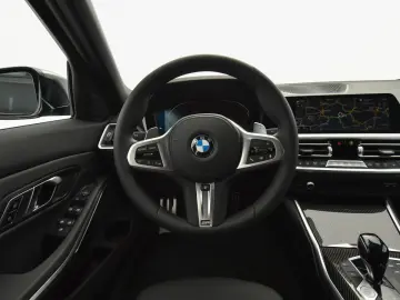 BMW 320 Baureihe 3 Lim. 320 d xDrive M Sport