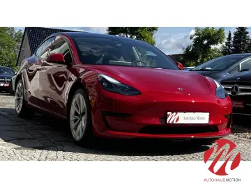TESLA Model 3 MJ2023 Standard Range   Enhanced Autopil