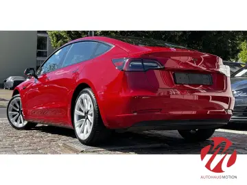 TESLA Model 3 MJ2023 Standard Range   Enhanced Autopil