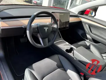 TESLA Model 3 MJ2023 Standard Range   Enhanced Autopil