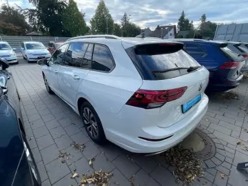 VW Golf Variant 1.5 TSI Active  Navi digitales Cock