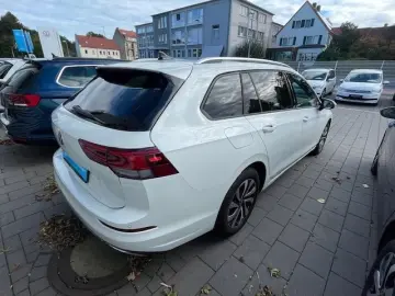 VW Golf Variant 1.5 TSI Active  Navi digitales Cock