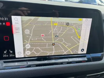 VW Golf Variant 1.5 TSI Active  Navi digitales Cock