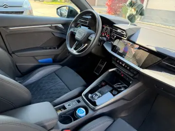 AUDI RS3 RS 3 Lim. 2.5 TFSI quattro  1.HAND