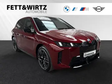 BMW iX M70 Inkl. € 1.190 Zubehörbonus
