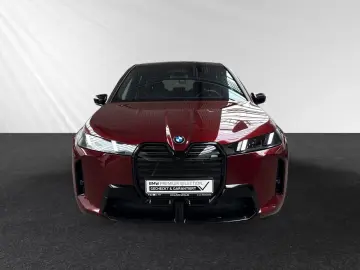 BMW iX M70 Inkl. € 1.190 Zubehörbonus