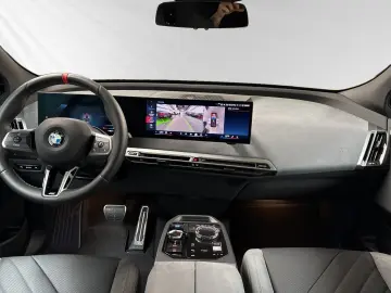 BMW iX M70 Inkl. € 1.190 Zubehörbonus
