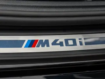 BMW Z4 M40i A M Sport NAVI LED Sound Syst. PDC V H