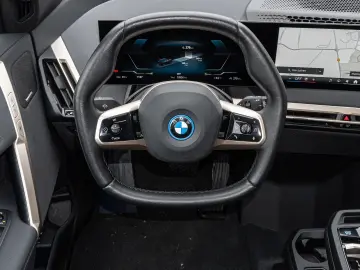 BMW iX xDrive40 M Sport Aut HUD ACC AHK RFK NAVI LED