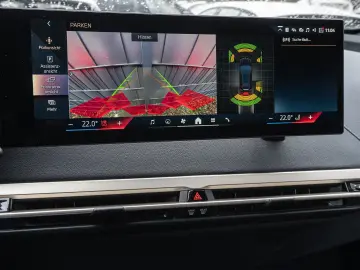 BMW iX xDrive40 M Sport Aut HUD ACC AHK RFK NAVI LED