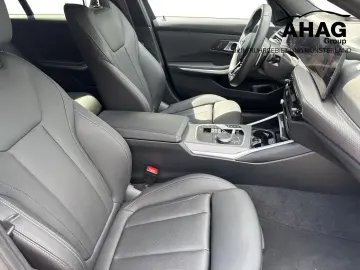 BMW 330i xDrive Tour. M Sport Pro 360  Dr.Ass. SHZ L