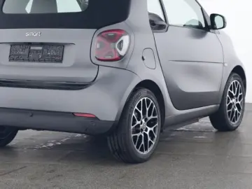 SMART fortwo EQ Cabrio Prime Exclusive 22kW JBL Carbon