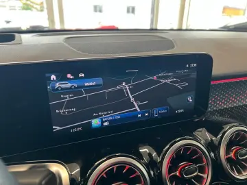 MERCEDES-BENZ GLB 250 4M AMG Line PremPlus 360 Burm …