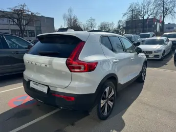 VOLVO XC40 Plus Dark Plug-In Hybrid T5 EU6d StandHZG N