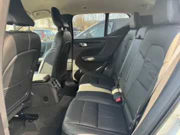 VOLVO XC40 Plus Dark Plug-In Hybrid T5 EU6d StandHZG N
