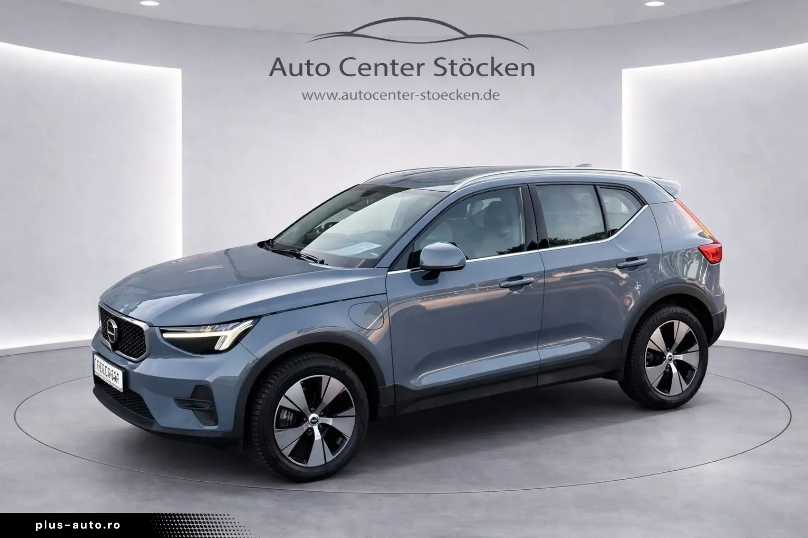VOLVO XC40 Core Recharge Plug-In HybridLederAHK KAMERA