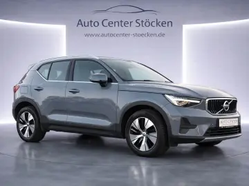 VOLVO XC40 Core Recharge Plug-In HybridLederAHK KAMERA
