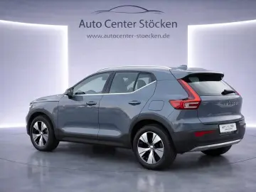 VOLVO XC40 Core Recharge Plug-In HybridLederAHK KAMERA