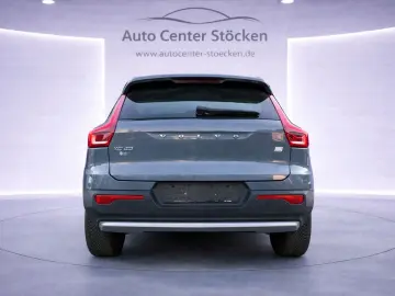 VOLVO XC40 Core Recharge Plug-In HybridLederAHK KAMERA