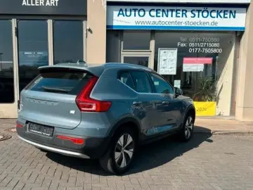 VOLVO XC40 Core Recharge Plug-In HybridLederAHK KAMERA