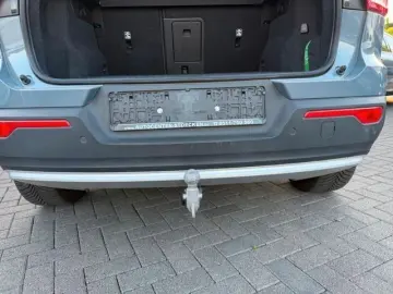 VOLVO XC40 Core Recharge Plug-In HybridLederAHK KAMERA