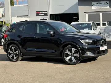 VOLVO XC40 Ultimate Dark Recharge MEGA-VOLL Neuwertig!