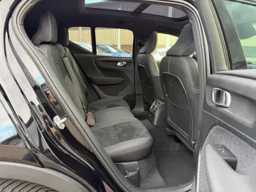 VOLVO XC40 Ultimate Dark Recharge MEGA-VOLL Neuwertig!