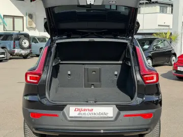 VOLVO XC40 Ultimate Dark Recharge MEGA-VOLL Neuwertig!