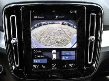 VOLVO XC40 Plus Bright Recharge Plug-In Hybrid 2WD T4