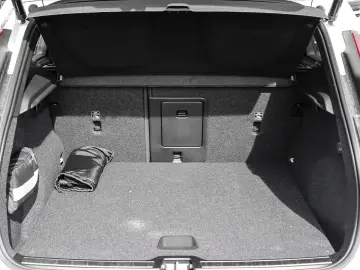 VOLVO XC40 Plus Bright Recharge Plug-In Hybrid 2WD T4