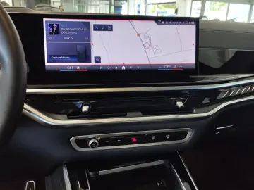 BMW X5 M60i xDrive Standheiz Harman AHK Massage Pano