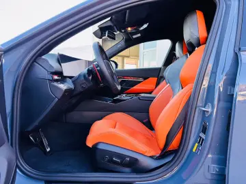 BMW M5 Lim MCarbon Ext. M-Driver  LederKyalamiOrange