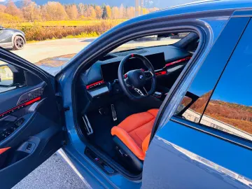 BMW M5 Lim MCarbon Ext. M-Driver  LederKyalamiOrange