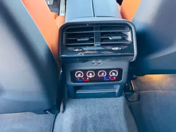 BMW M5 Lim MCarbon Ext. M-Driver  LederKyalamiOrange
