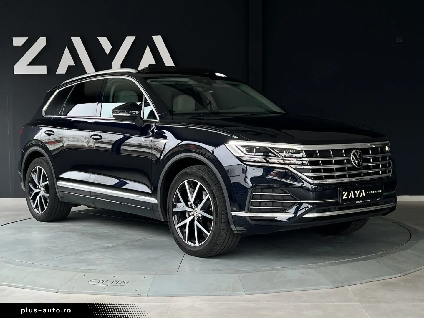 VW Touareg 3.0 TDI Elegance 4M PANO LUFT webasto