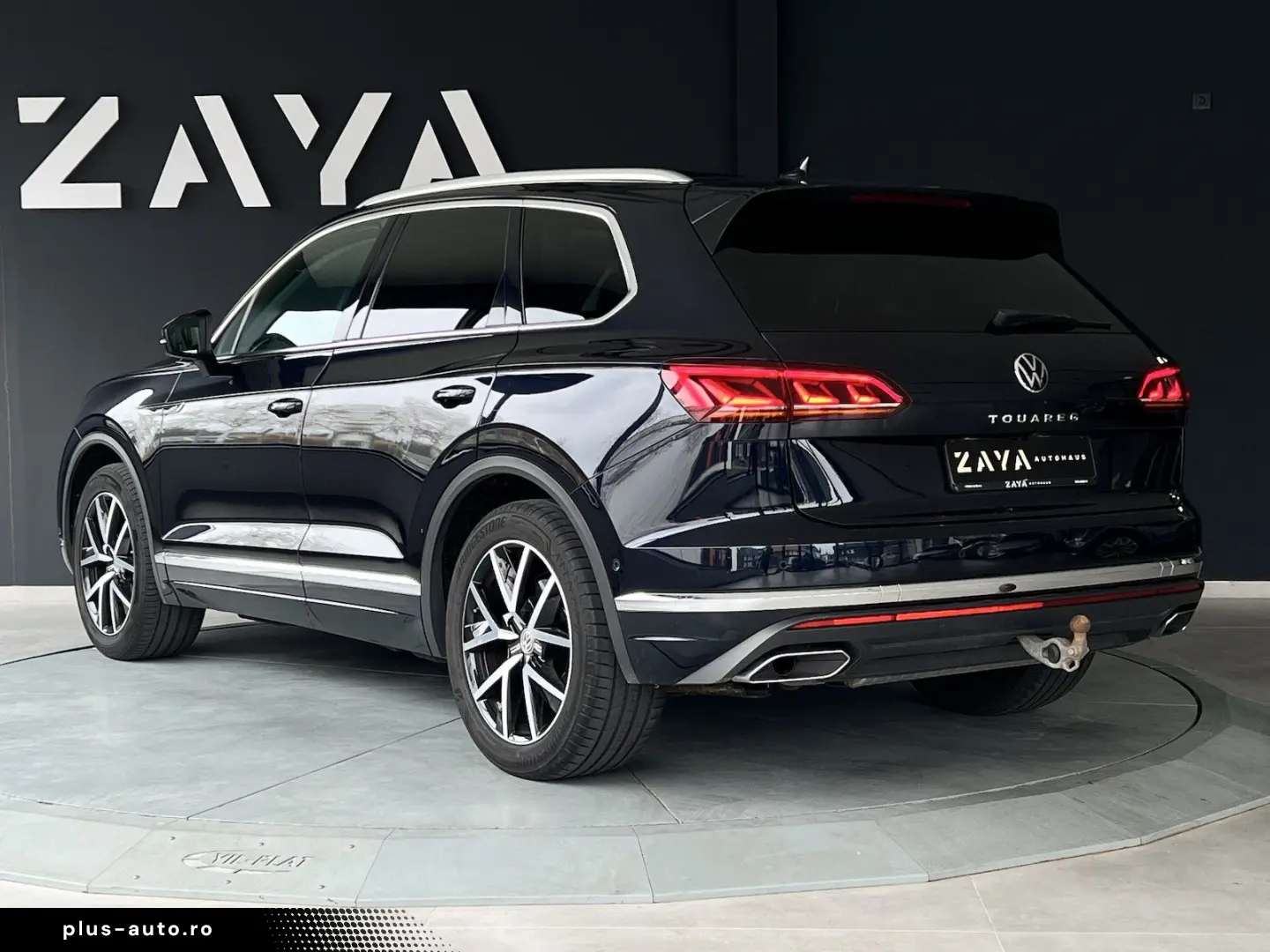 VW Touareg 3.0 TDI Elegance 4M PANO LUFT webasto