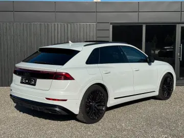 AUDI Q8 60 TFSI e Quattro