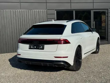 AUDI Q8 60 TFSI e Quattro