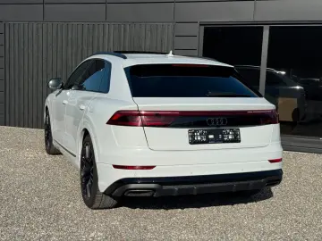 AUDI Q8 60 TFSI e Quattro