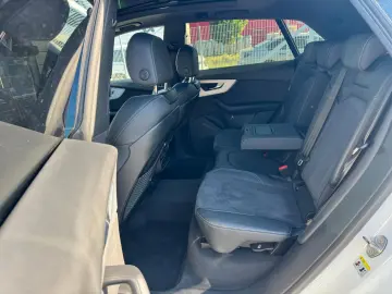 AUDI Q8 60 TFSI e Quattro