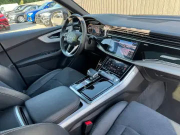 AUDI Q8 60 TFSI e Quattro
