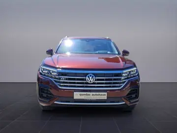 VW Touareg 3.0 TDI V6 R-Line PANO AHK IQ Elegance 4