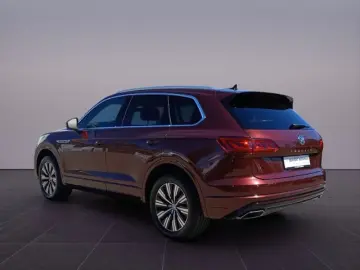 VW Touareg 3.0 TDI V6 R-Line PANO AHK IQ Elegance 4