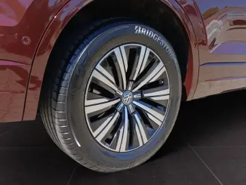 VW Touareg 3.0 TDI V6 R-Line PANO AHK IQ Elegance 4
