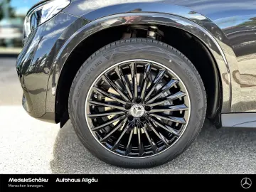 MERCEDES-BENZ GLC 300 d 4M AMG Night Distr AHK Burm …